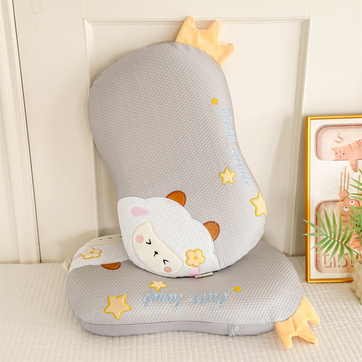 91家纺网 家纺一手货源 找家纺 麦肯锡 2026新款小绵羊卡通记忆枕枕头枕芯 小绵羊-灰色