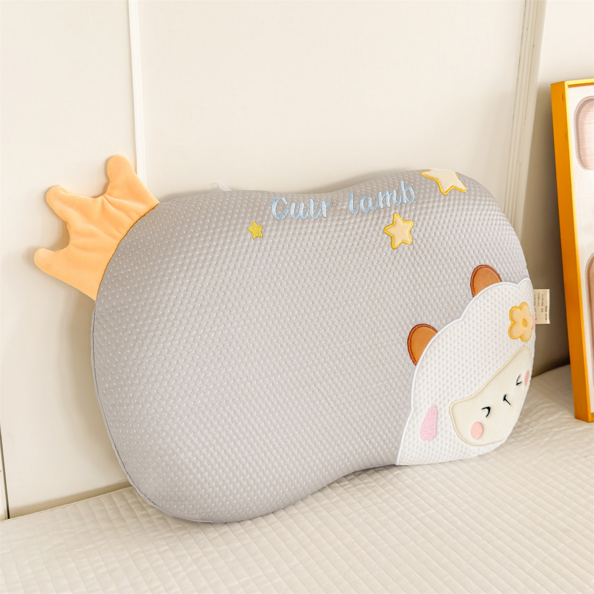 91家纺网 家纺一手货源 找家纺 麦肯锡 2026新款小绵羊卡通记忆枕枕头枕芯 小绵羊-灰色