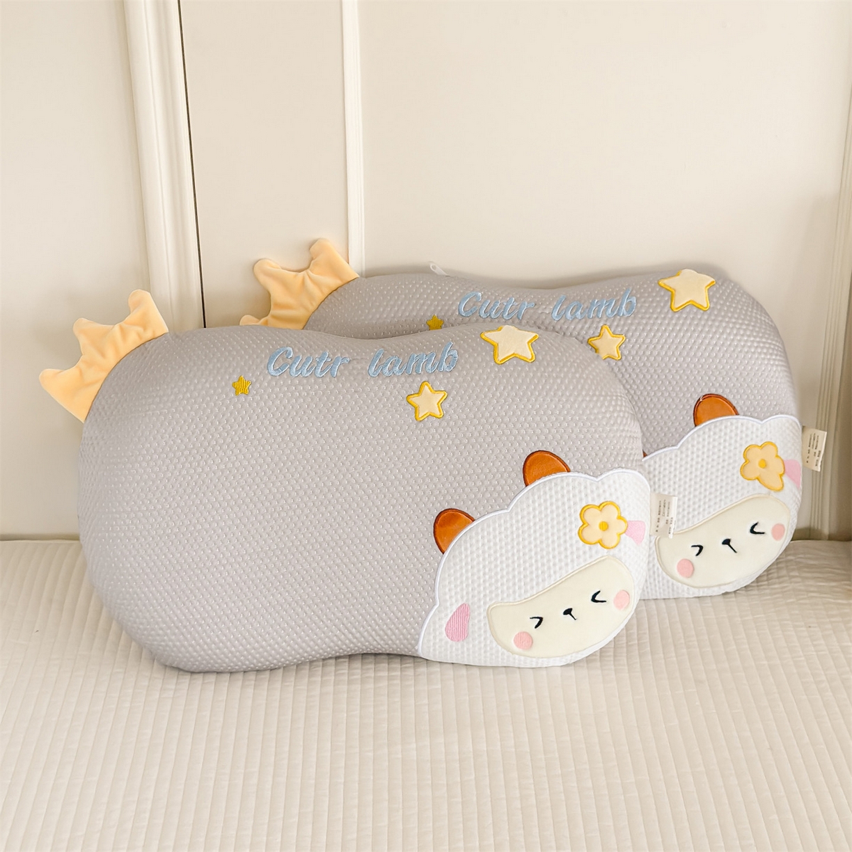 91家纺网 家纺一手货源 找家纺 麦肯锡 2026新款小绵羊卡通记忆枕枕头枕芯 小绵羊-灰色