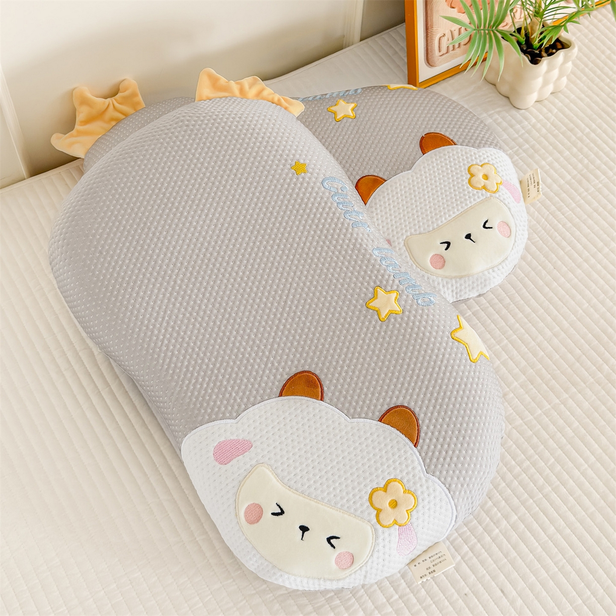 91家纺网 家纺一手货源 找家纺 麦肯锡 2026新款小绵羊卡通记忆枕枕头枕芯 小绵羊-灰色