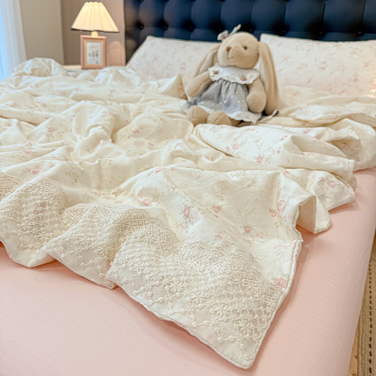 91家纺网 家纺一手货源 找家纺 （总）盼季家纺 2026新款水洗棉印花法式高定小碎花蕾丝花边四件套