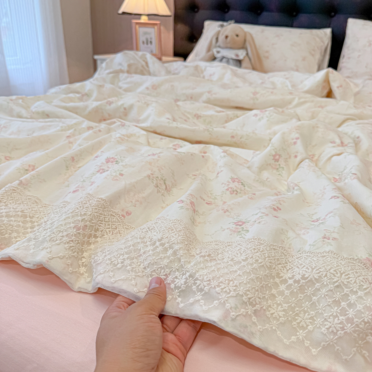 91家纺网 家纺一手货源 找家纺 （总）盼季家纺 2026新款水洗棉印花法式高定小碎花蕾丝花边四件套