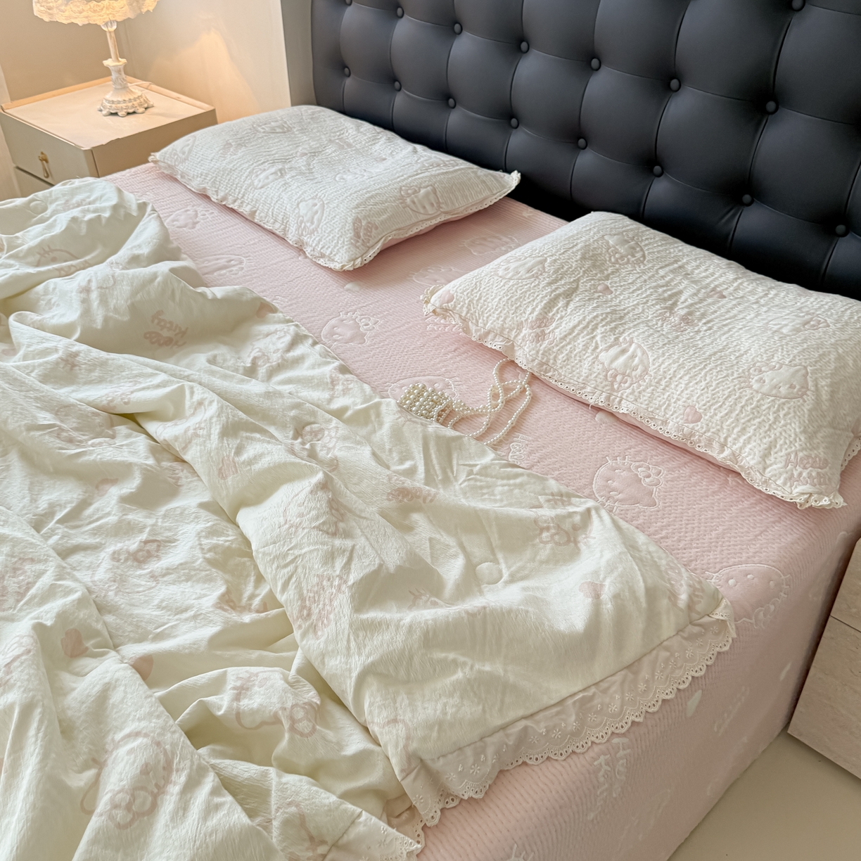 91家纺网 家纺一手货源 找家纺 （总）盼季家纺 2026新款A类木棉皱皱纱床盖夏被四件套场景一-奶盖KT