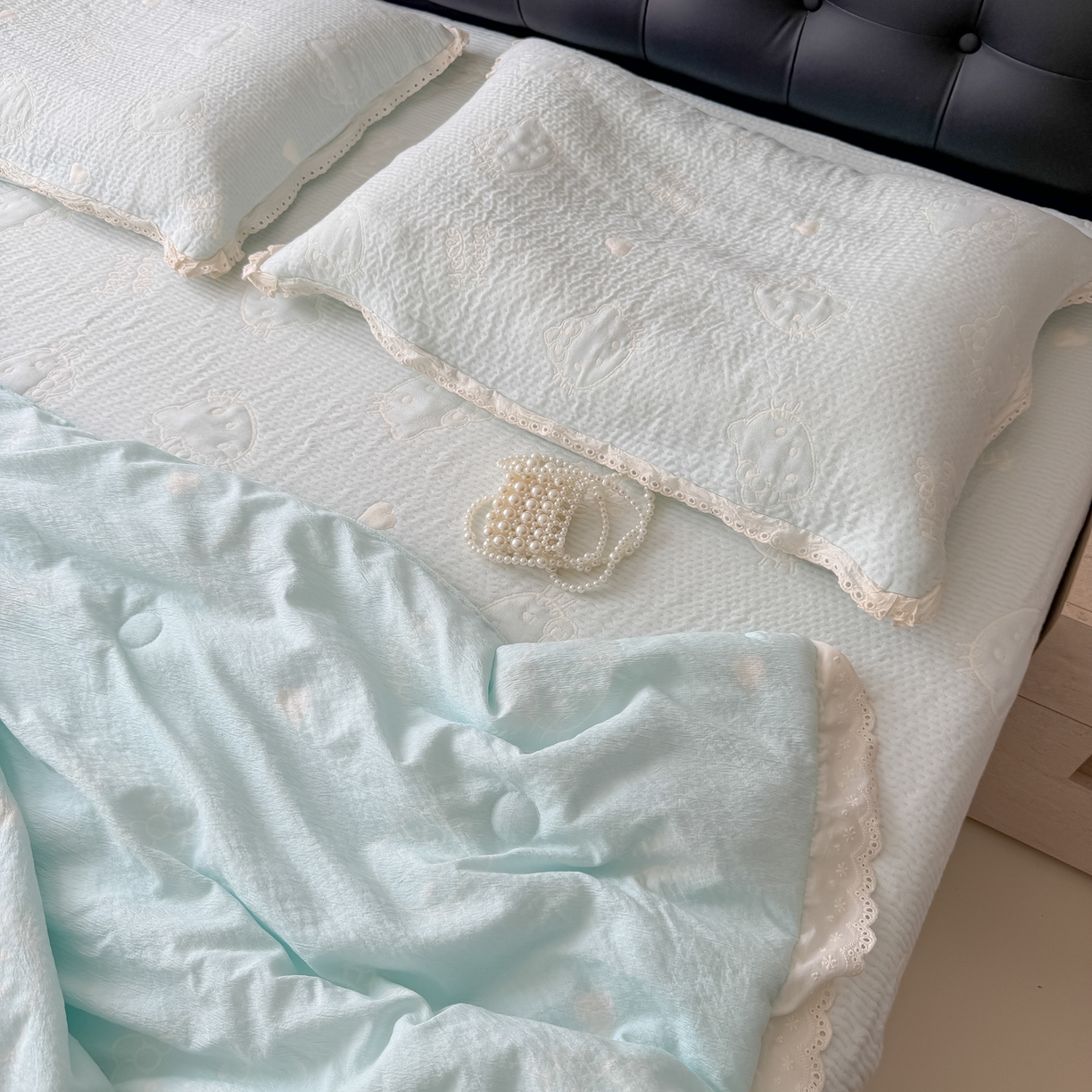 91家纺网 家纺一手货源 找家纺 盼季家纺 2026新款A类木棉皱皱纱床盖夏被四件套场景一-奶盖KT 奶盖KT-奶蓝