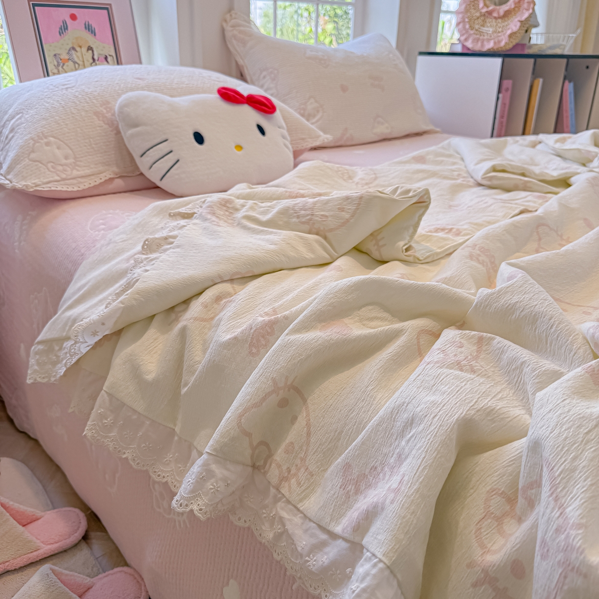 91家纺网 家纺一手货源 找家纺 盼季家纺 2026新款A类木棉皱皱纱床盖夏被四件套场景二-奶盖KT 奶盖KT-白粉