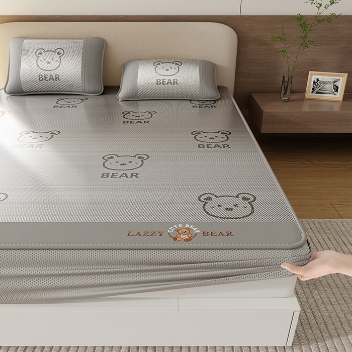 91家纺网 家纺一手货源 找家纺 （总）南北家居 2026新款冰藤刺绣凉感席凉席-卡皮巴拉款-小熊款