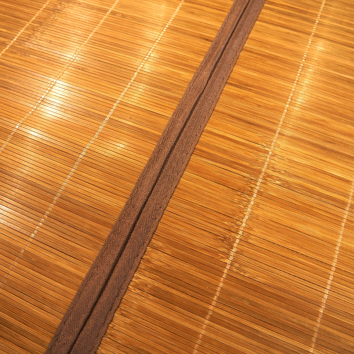 91家纺网 家纺一手货源 找家纺 思雅庭 2026新款艾草宽边绣花驱蚊席拍图二 艾草养生席