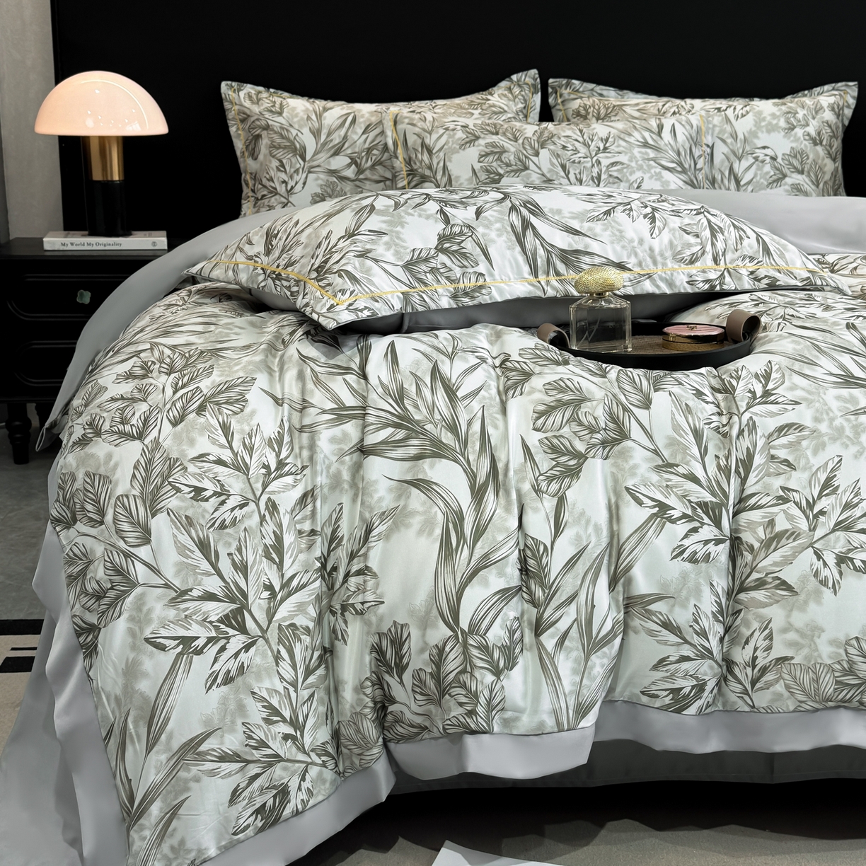 91家纺网 家纺一手货源 找家纺 花伞家居 2026新款花水洗真丝四件套含买家秀 草木蔓发-浅灰