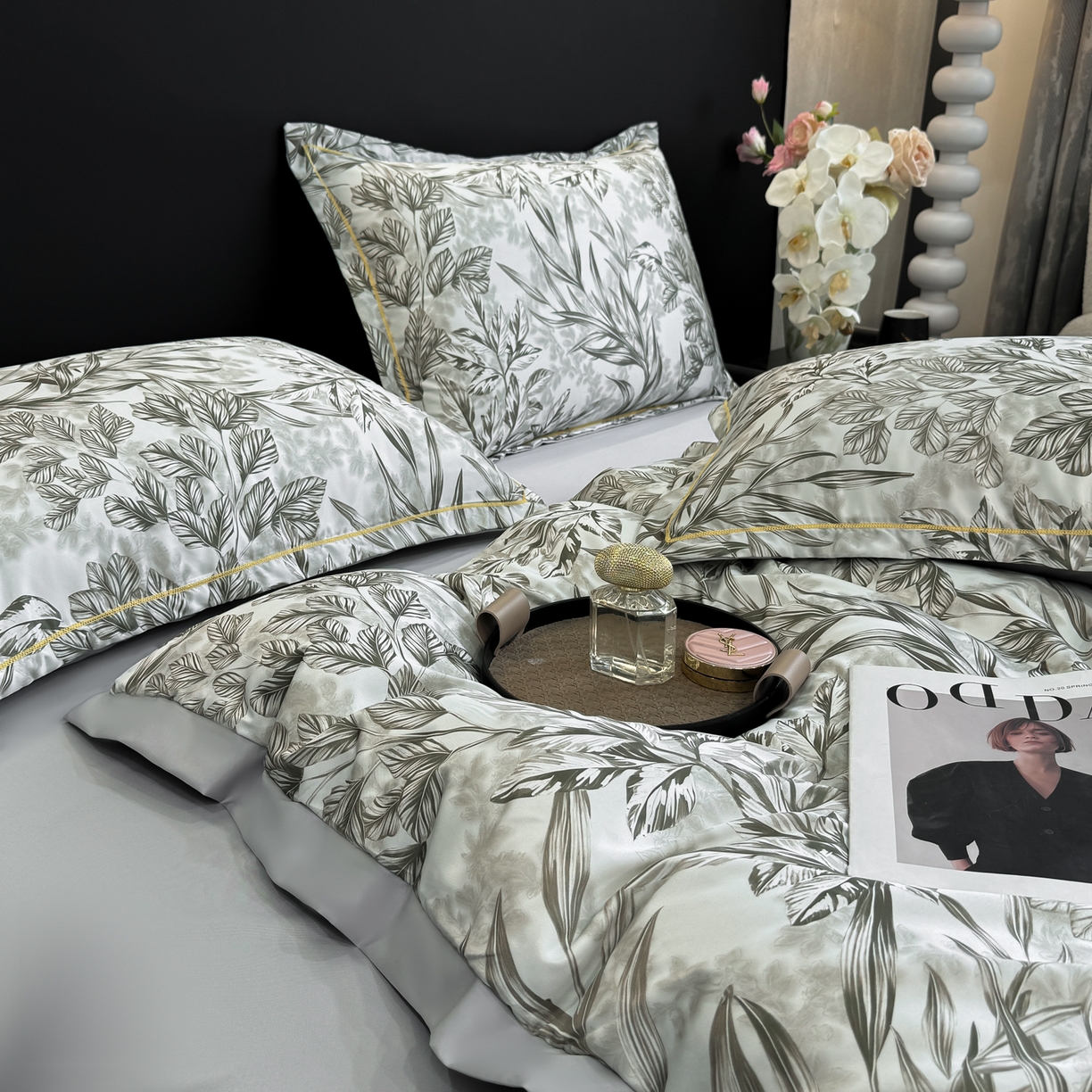 91家纺网 家纺一手货源 找家纺 花伞家居 2026新款花水洗真丝四件套含买家秀 草木蔓发-浅灰