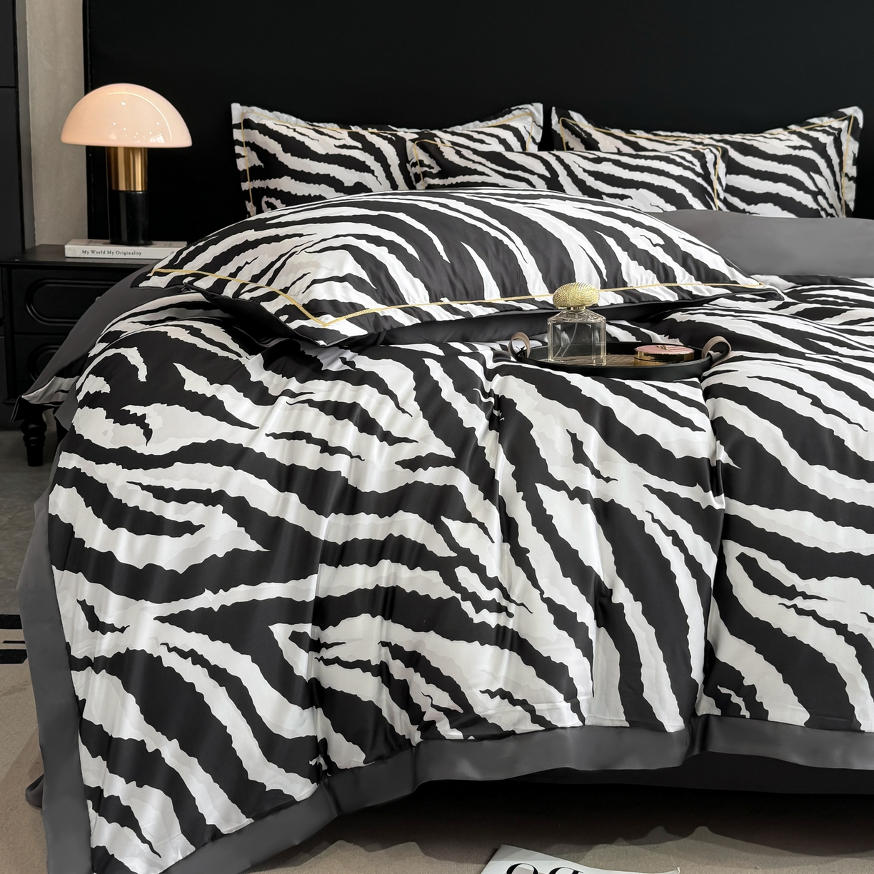 91家纺网 家纺一手货源 找家纺 花伞家居 2026新款花水洗真丝四件套含买家秀 纹理