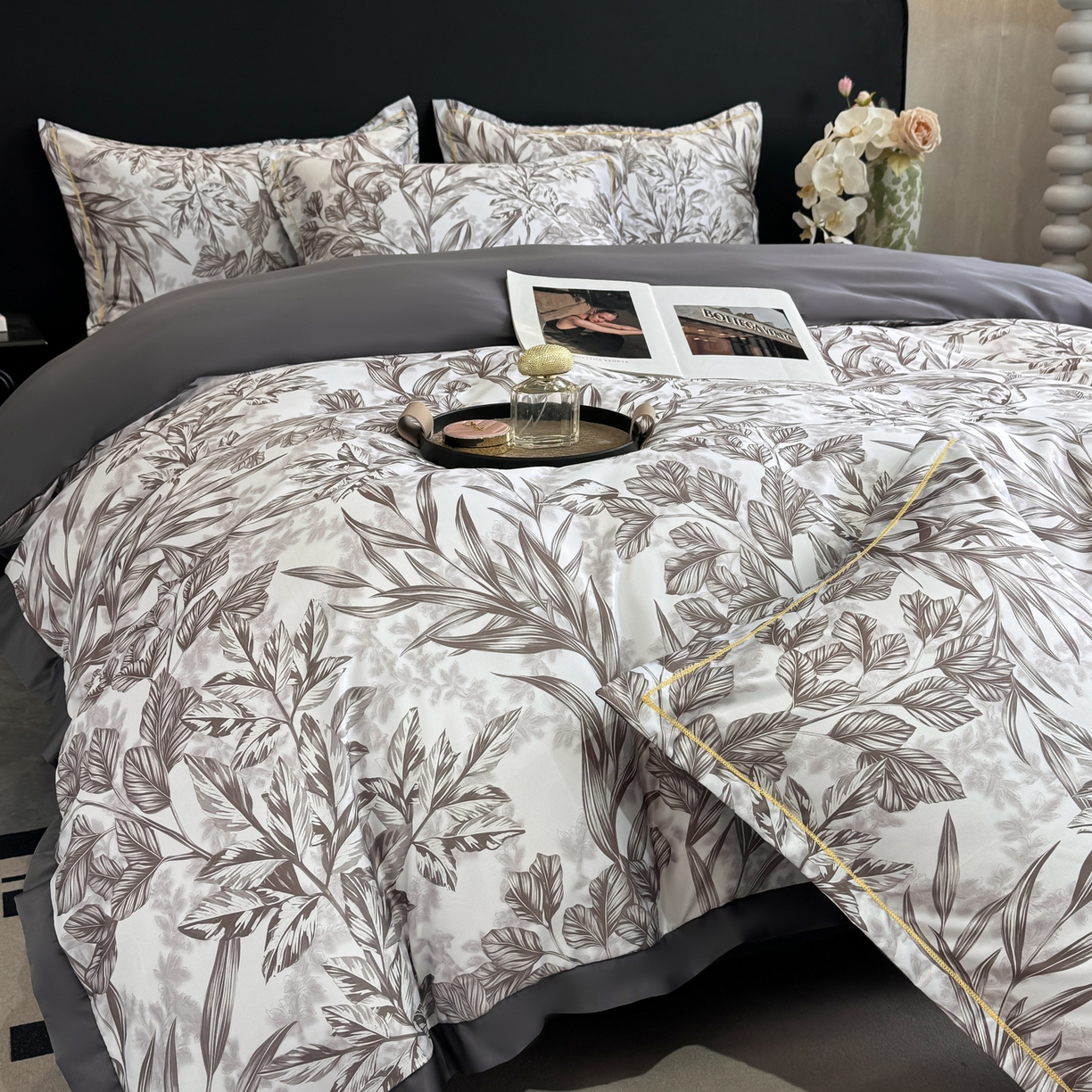 91家纺网 家纺一手货源 找家纺 花伞家居 2026新款花水洗真丝四件套含买家秀 草木蔓发-深灰