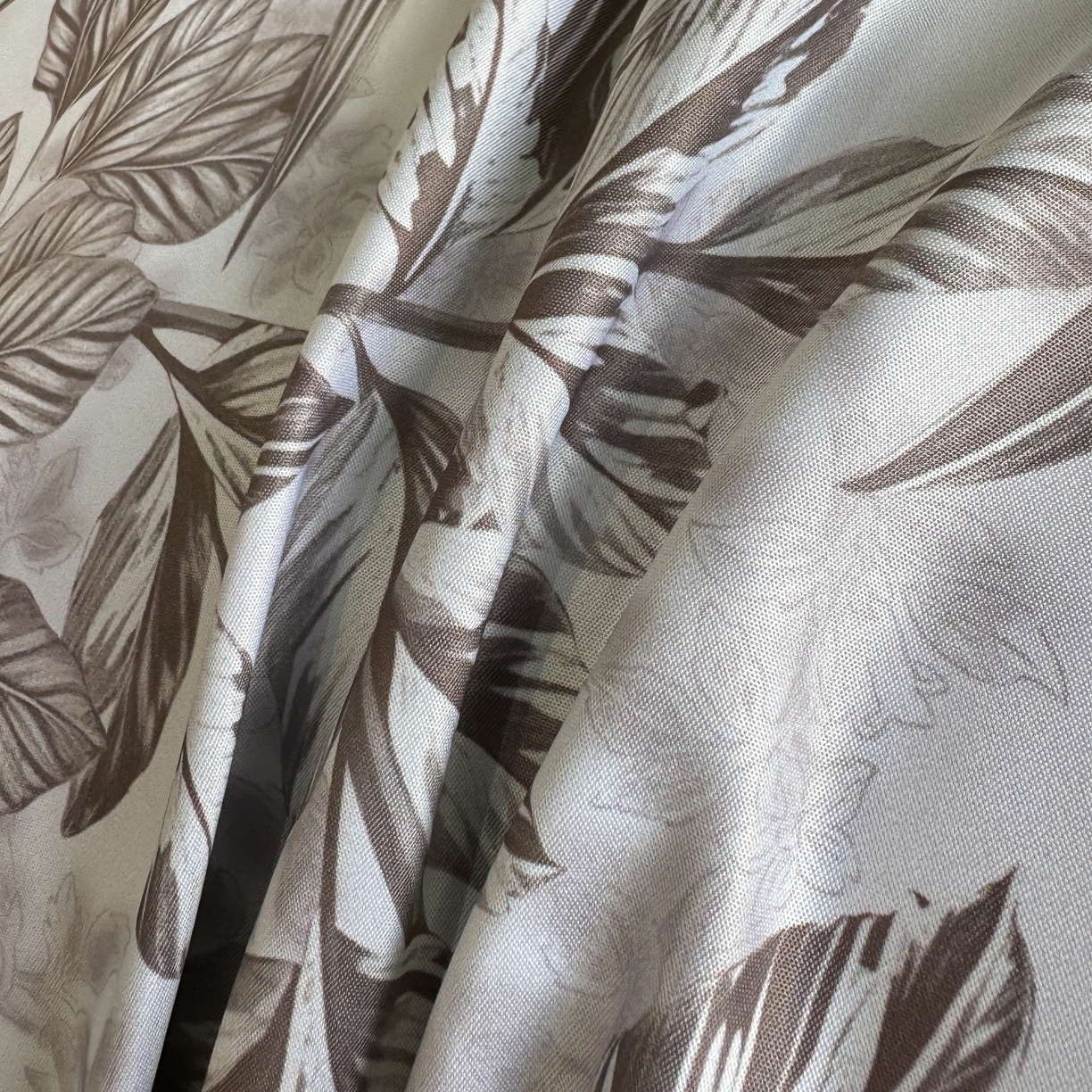 91家纺网 家纺一手货源 找家纺 花伞家居 2026新款花水洗真丝四件套含买家秀 草木蔓发-深灰