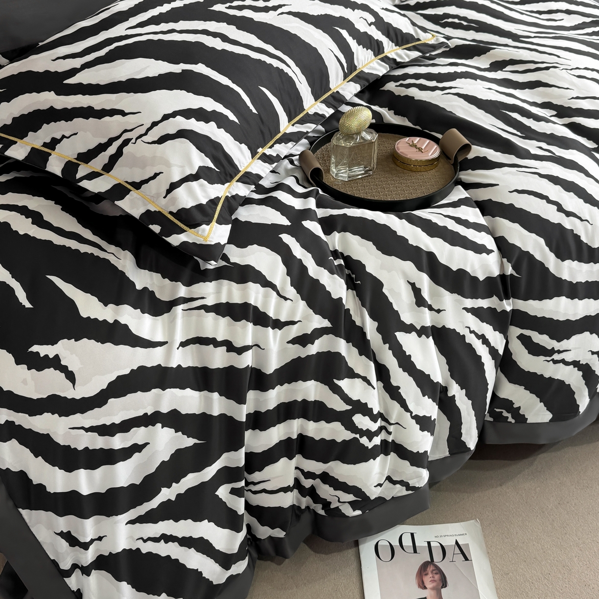 91家纺网 家纺一手货源 找家纺 花伞家居 2026新款花水洗真丝四件套含买家秀 纹理