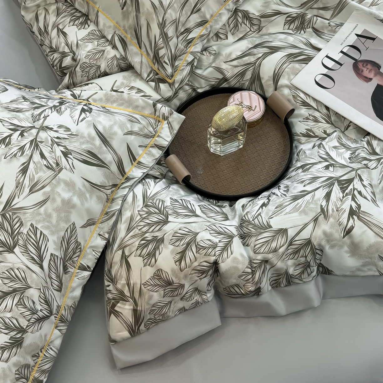 91家纺网 家纺一手货源 找家纺 花伞家居 2026新款花水洗真丝四件套含买家秀 草木蔓发-浅灰