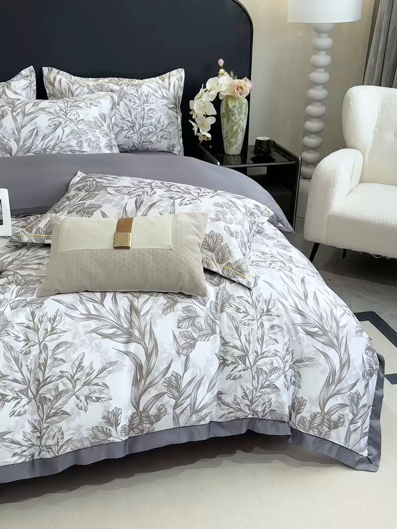 91家纺网 家纺一手货源 找家纺 花伞家居 2026新款花水洗真丝四件套含买家秀 草木蔓发-深灰