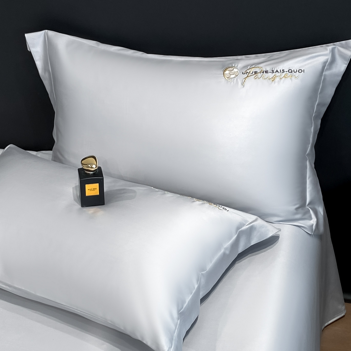 91家纺网 家纺一手货源 找家纺 新方向 2026新款刺绣A类20%蚕丝天丝棉夏被夏凉被空调被四件套-科迪 科迪-朦胧灰