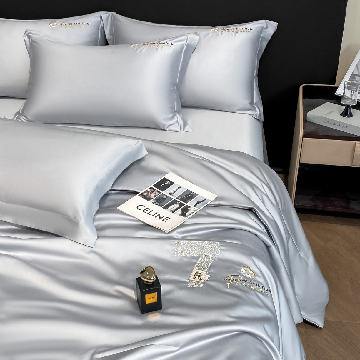 91家纺网 家纺一手货源 找家纺 新方向 2026新款刺绣A类20%蚕丝天丝棉夏被夏凉被空调被四件套-科迪 科迪-朦胧灰