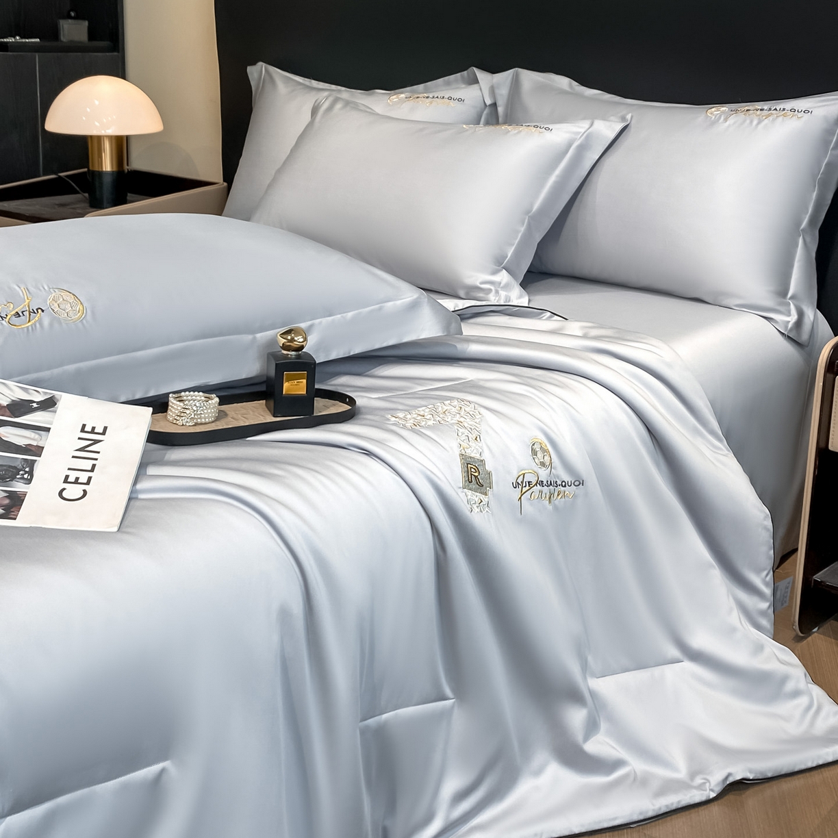 91家纺网 家纺一手货源 找家纺 新方向 2026新款刺绣A类20%蚕丝天丝棉夏被夏凉被空调被四件套-科迪 科迪-朦胧灰