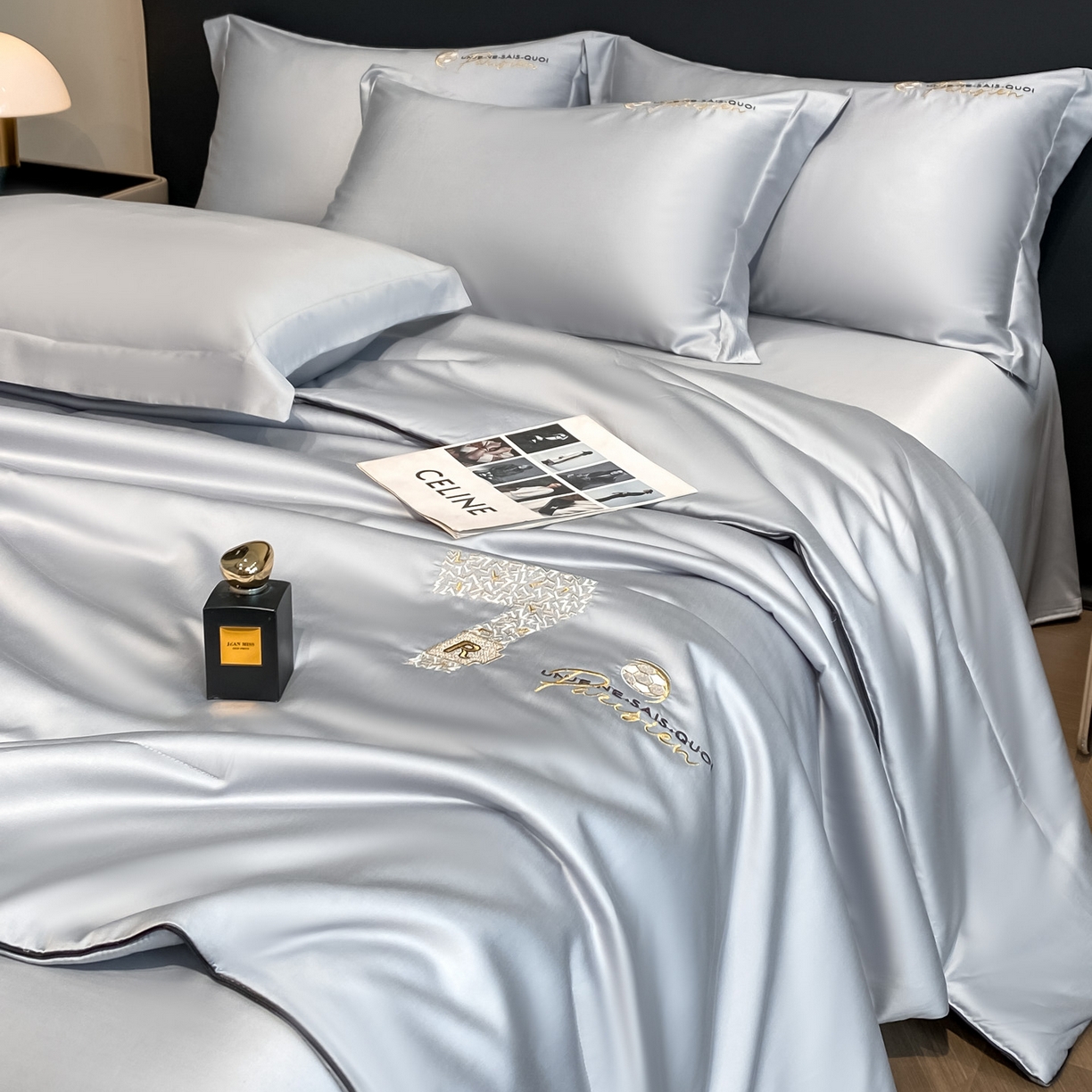 新方向 2026新款刺绣A类20%蚕丝天丝棉夏被夏凉被空调被四件套-科迪 科迪-朦胧灰