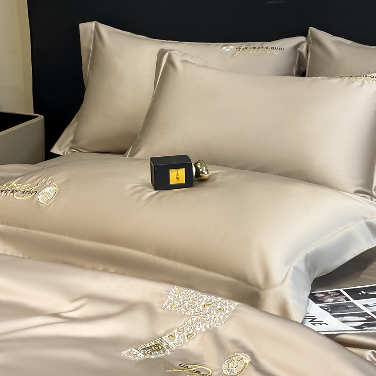 91家纺网 家纺一手货源 找家纺 新方向 2026新款刺绣A类20%蚕丝天丝棉夏被夏凉被空调被四件套-科迪 科迪-香槟