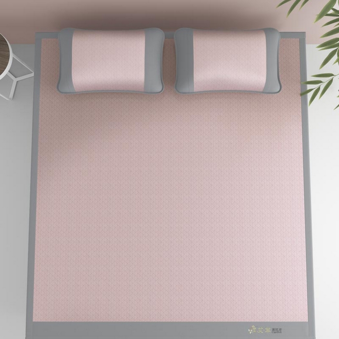 91家纺网 家纺一手货源 找家纺 南北家居 2026新款舒适亲肤凉感艾草驱蚊席凉席-床席款-床笠款 艾草驱蚊席-粉床席款