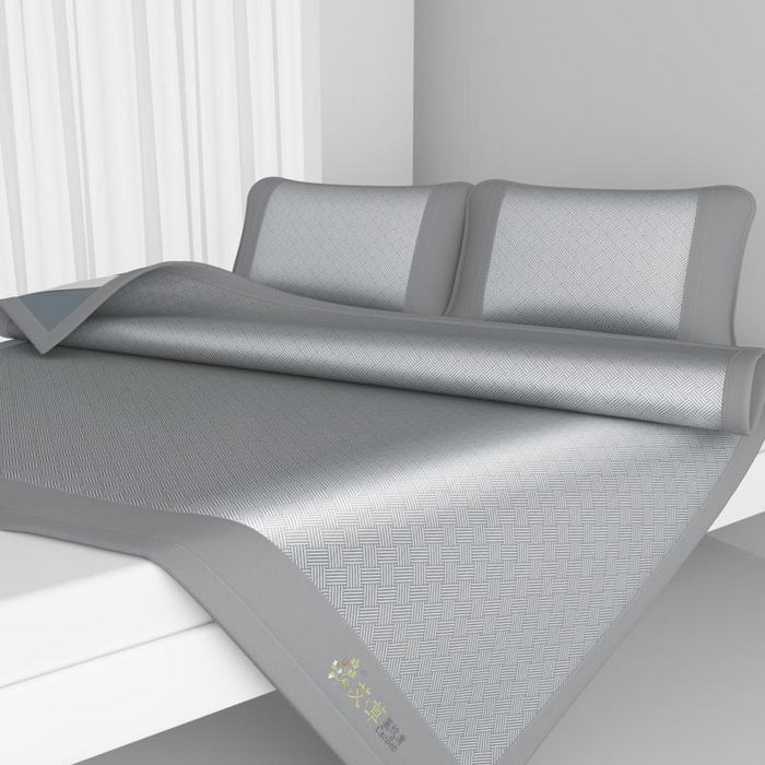 91家纺网 家纺一手货源 找家纺 南北家居 2026新款舒适亲肤凉感艾草驱蚊席凉席-床席款-床笠款 艾草驱蚊席-灰床席款