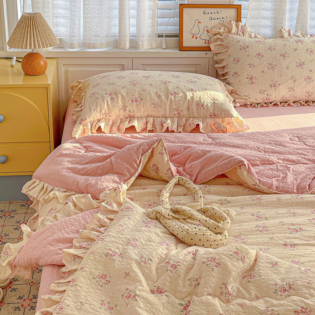 91家纺网 家纺一手货源 找家纺 南北家居 2026新款泡芙棉花边夏被四件套 XB月光