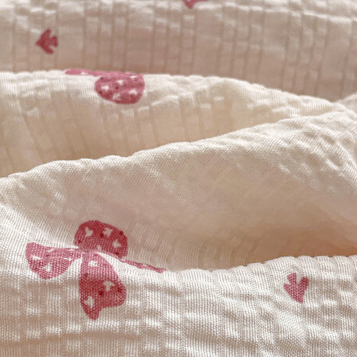 91家纺网 家纺一手货源 找家纺 南北家居 2026新款泡芙棉花边夏被四件套 XB若梦