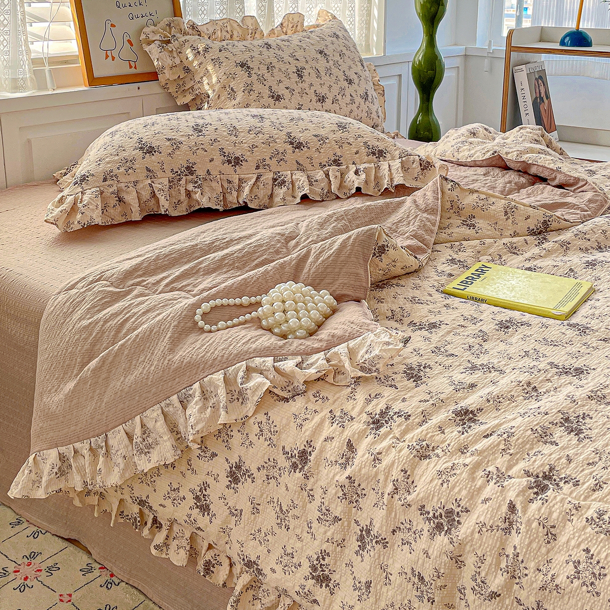 91家纺网 家纺一手货源 找家纺 南北家居 2026新款泡芙棉花边夏被四件套 XB初柠