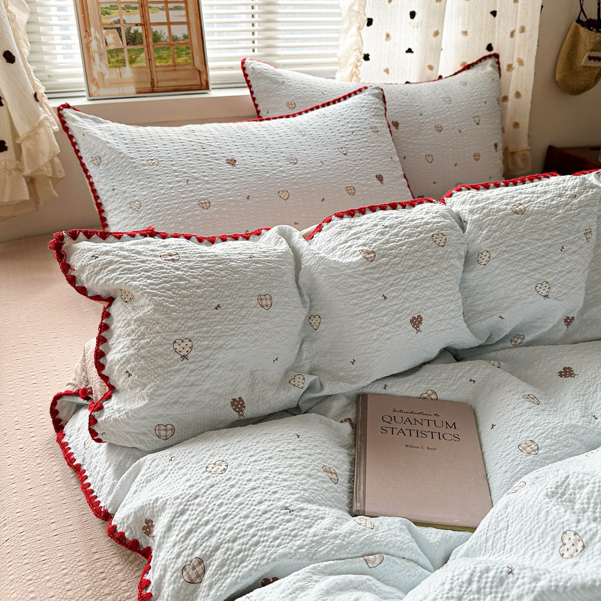 91家纺网 家纺一手货源 找家纺 南北家居 2026新款泡芙被壳针四件套 好心情