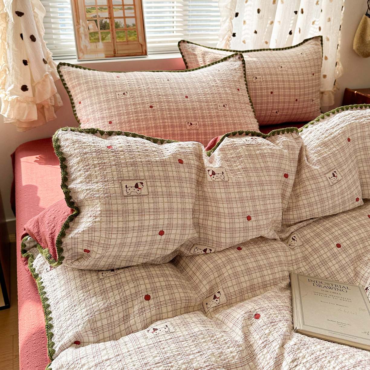 91家纺网 家纺一手货源 找家纺 南北家居 2026新款泡芙被壳针四件套 苹果狗