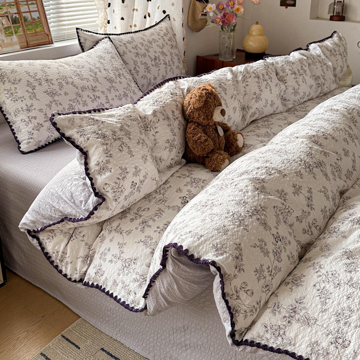 91家纺网 家纺一手货源 找家纺 南北家居 2026新款泡芙被壳针四件套 蝶迹