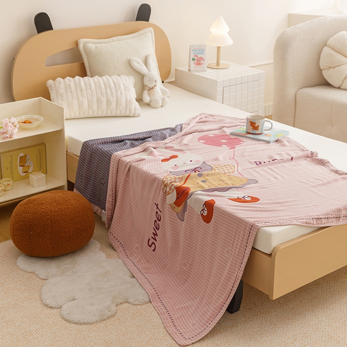 91家纺网 家纺一手货源 找家纺 （总）悦然毛巾被 2026春夏新款三层竹纤维冷感毯休闲儿童毯成人毛巾被
