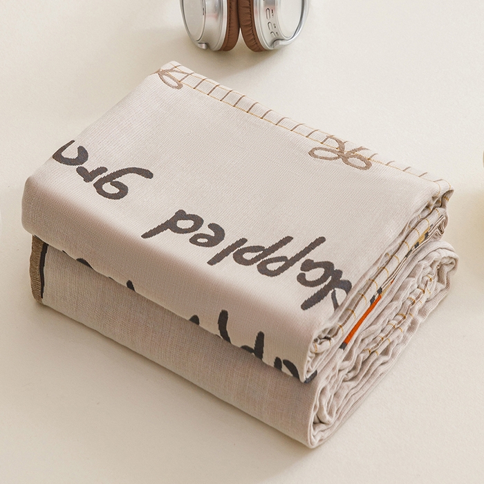 91家纺网 家纺一手货源 找家纺 悦然毛巾被 2026春夏新款三层竹纤维冷感毯休闲儿童毯成人毛巾被 小时光