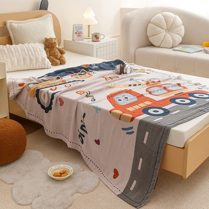 91家纺网 家纺一手货源 找家纺 悦然毛巾被 2026春夏新款三层竹纤维冷感毯休闲儿童毯成人毛巾被 阳光车长