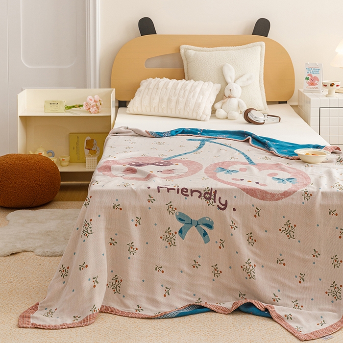 91家纺网 家纺一手货源 找家纺 悦然毛巾被 2026春夏新款三层竹纤维冷感毯休闲儿童毯成人毛巾被 花下萌猫