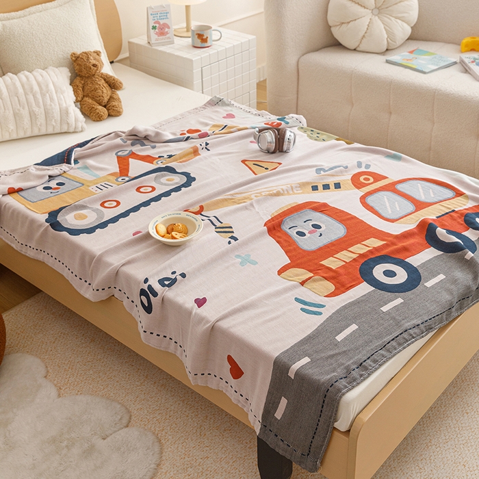 91家纺网 家纺一手货源 找家纺 悦然毛巾被 2026春夏新款三层竹纤维冷感毯休闲儿童毯成人毛巾被 阳光车长