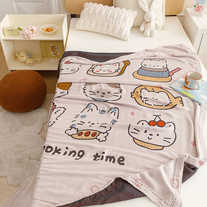 91家纺网 家纺一手货源 找家纺 悦然毛巾被 2026春夏新款三层竹纤维冷感毯休闲儿童毯成人毛巾被 甜心猫团