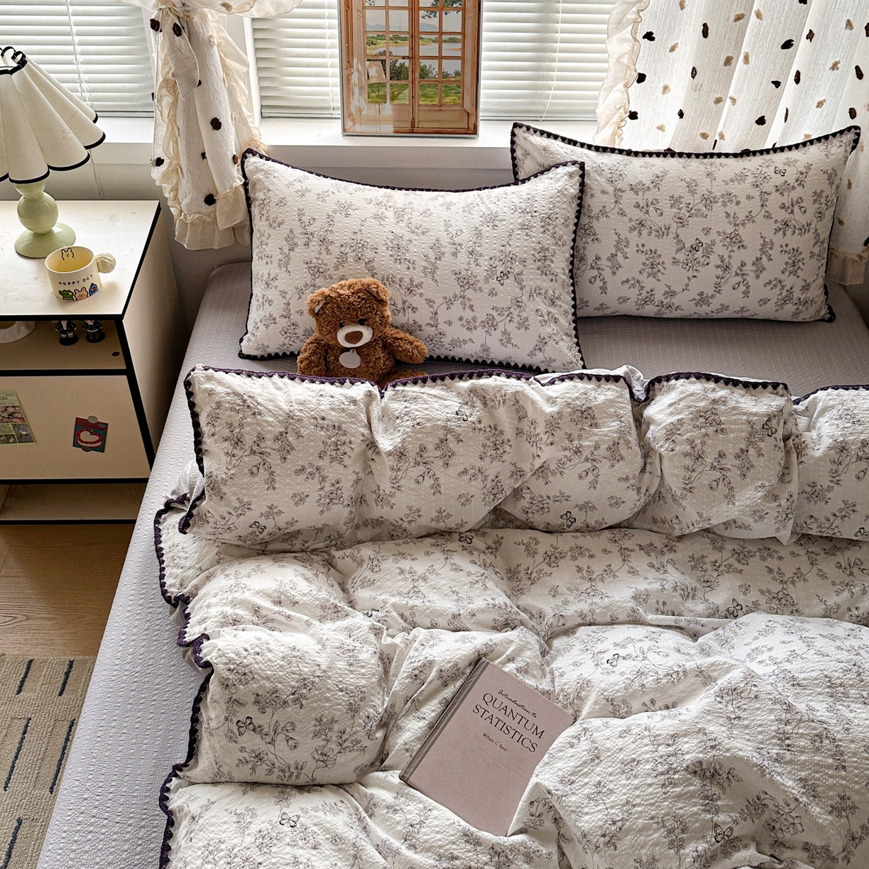 91家纺网 家纺一手货源 找家纺 南北家居 2026新款泡芙被壳针四件套 蝶迹