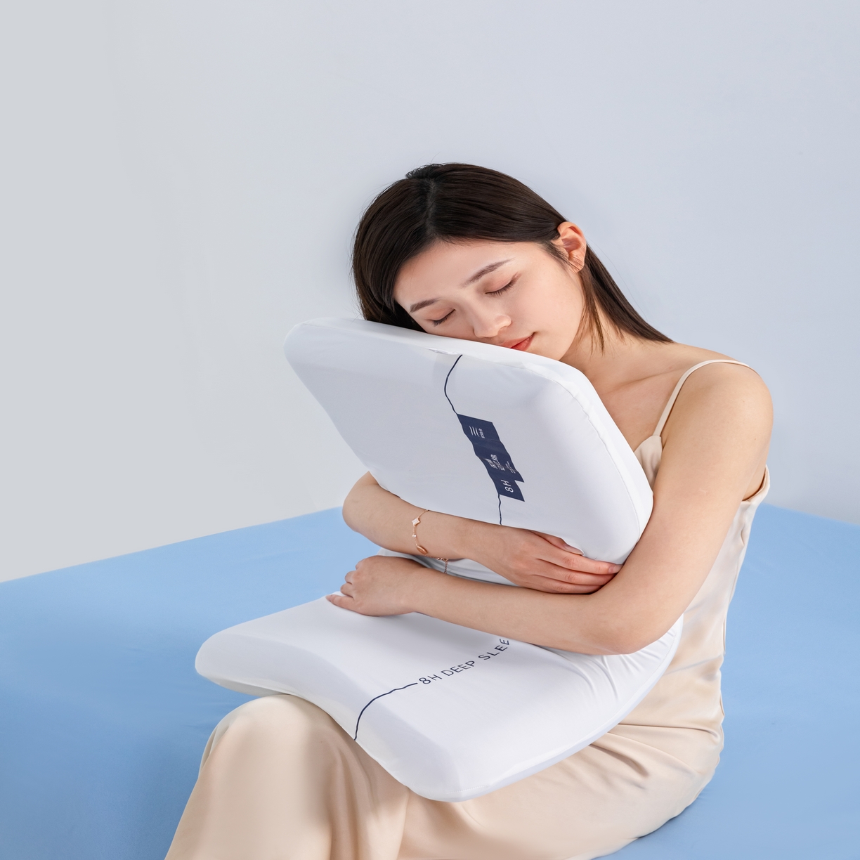 91家纺网 家纺一手货源 找家纺 （总）熙朵梦家纺 【某朵同款2代升级版】2026新款零压力慢回弹护颈枕头 双拼记忆枕 枕芯【单芯-双芯-三芯】主图一