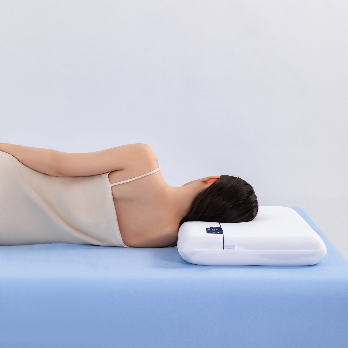 91家纺网 家纺一手货源 找家纺 （总）熙朵梦家纺 【某朵同款2代升级版】2026新款零压力慢回弹护颈枕头 双拼记忆枕 枕芯【单芯-双芯-三芯】主图一