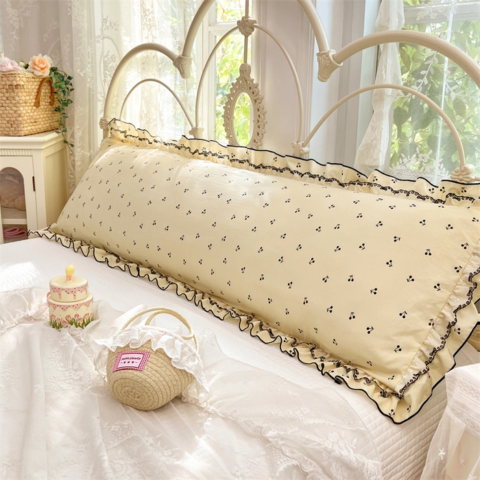 91家纺网 家纺一手货源 找家纺 梦舒羽 2026新款A类云朵棉蕾丝双层花边枕套加长双人情侣1.8米枕芯内胆套1.5m枕头 樱桃花语