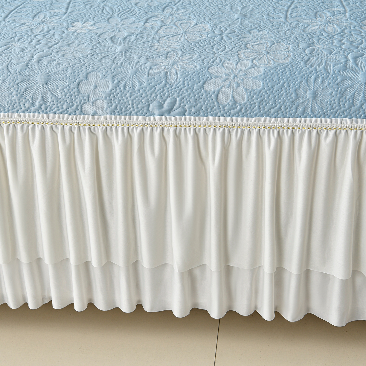 91家纺网 家纺一手货源 找家纺 畅畅家纺 2026春夏新款夏季3D立体冰豆豆凉席席子床裙三件套 花香怡人-蓝