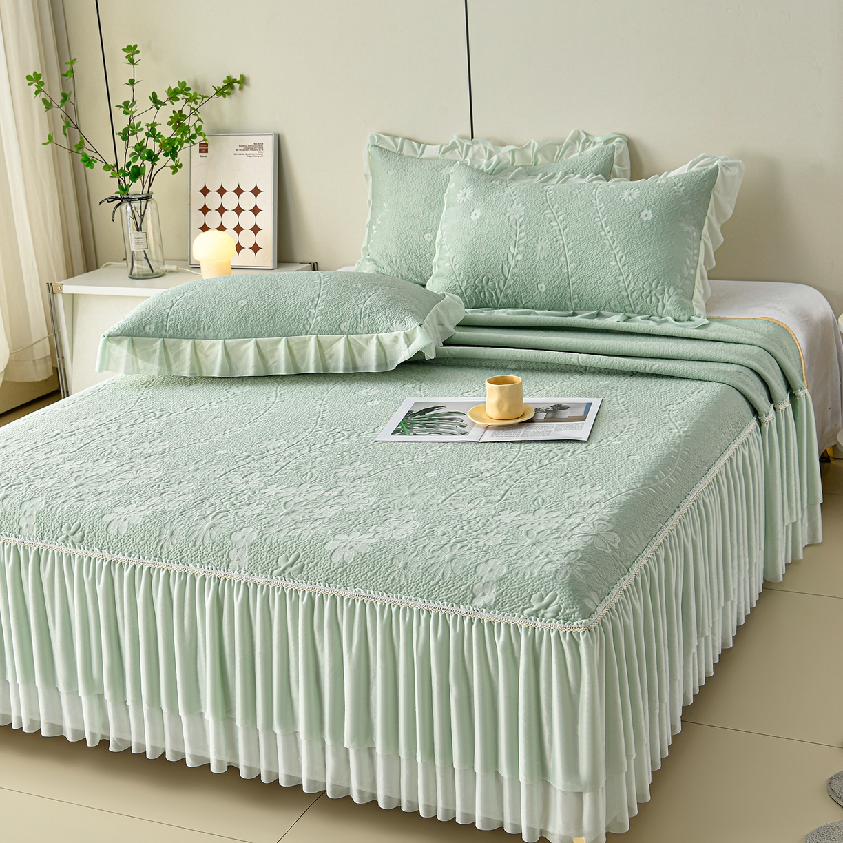 91家纺网 家纺一手货源 找家纺 畅畅家纺 2026春夏新款夏季3D立体冰豆豆凉席席子床裙三件套 花香怡人-绿