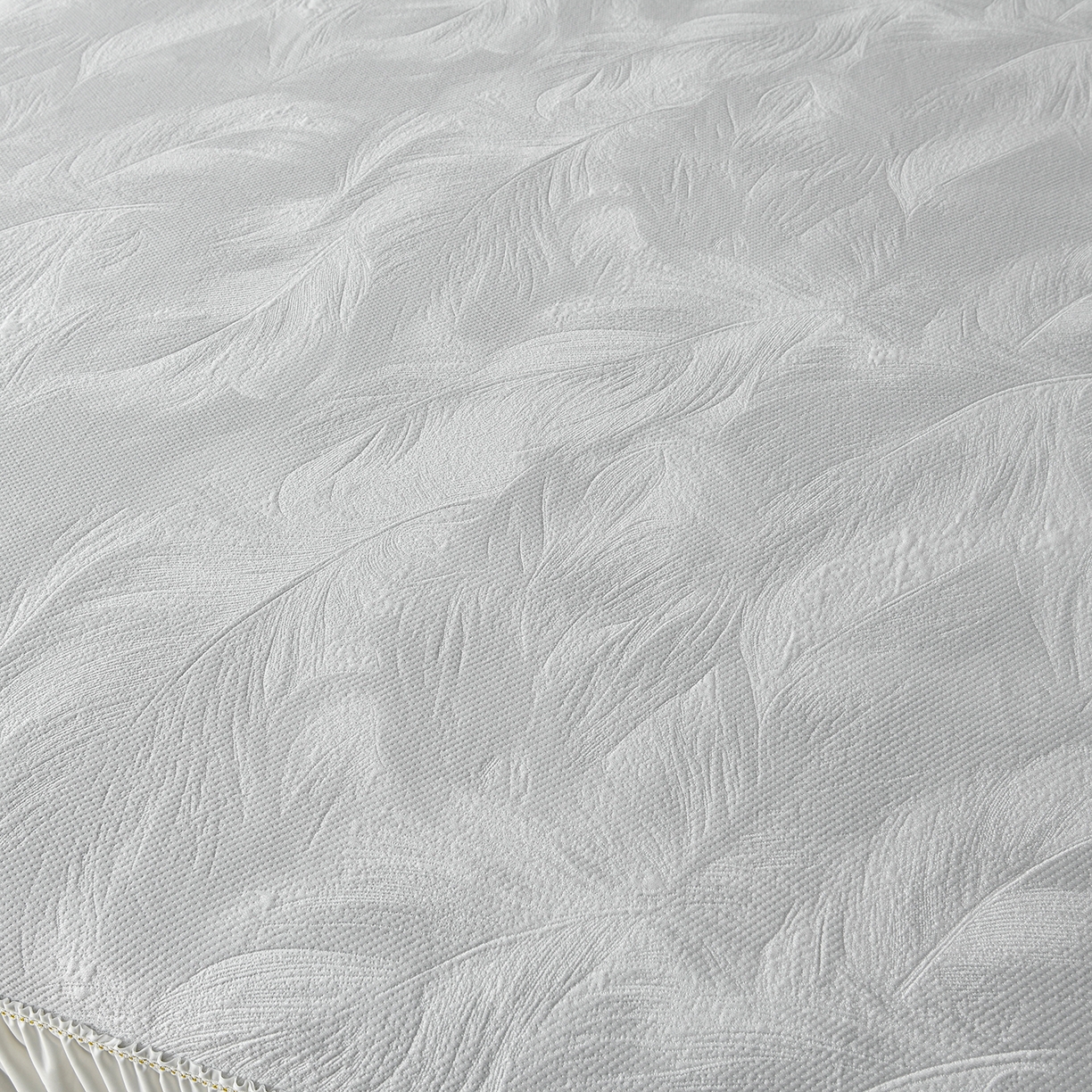 91家纺网 家纺一手货源 找家纺 畅畅家纺 2026春夏新款夏季3D立体冰豆豆凉席席子床裙三件套 微风轻羽-灰