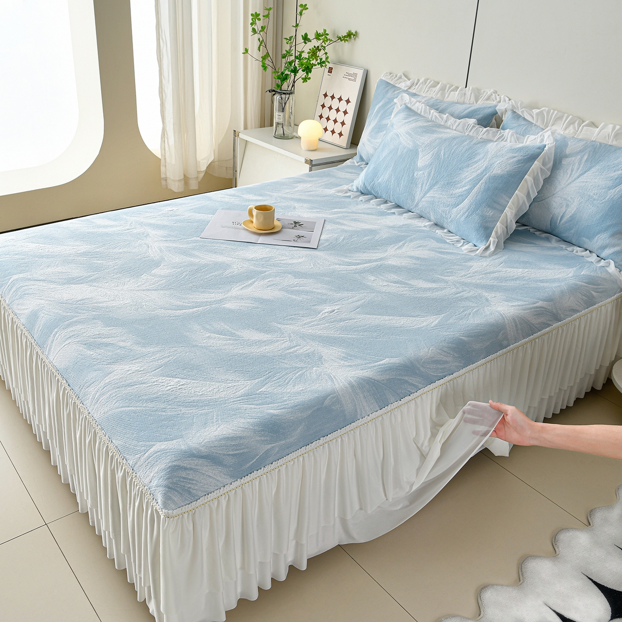 91家纺网 家纺一手货源 找家纺 畅畅家纺 2026春夏新款夏季3D立体冰豆豆凉席席子床裙三件套 微风轻羽-蓝