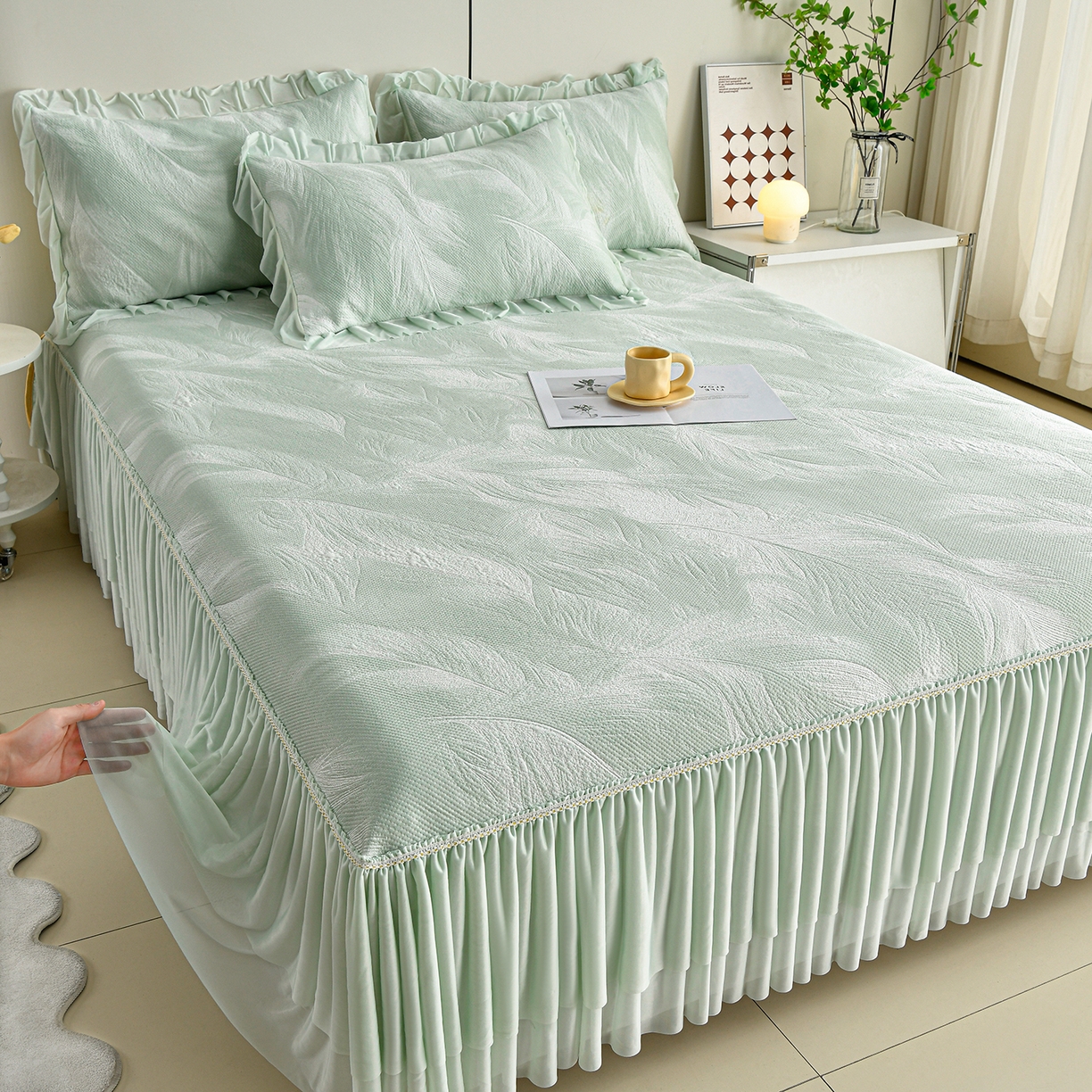 91家纺网 家纺一手货源 找家纺 畅畅家纺 2026春夏新款夏季3D立体冰豆豆凉席席子床裙三件套 微风轻羽-绿