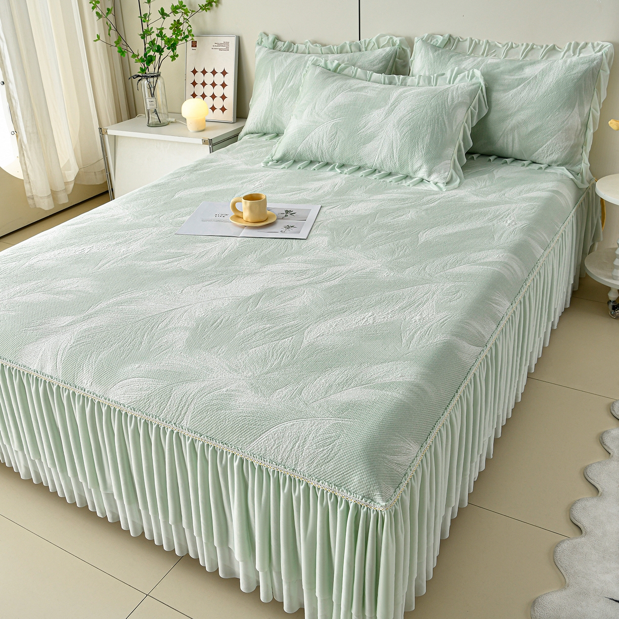 91家纺网 家纺一手货源 找家纺 畅畅家纺 2026春夏新款夏季3D立体冰豆豆凉席席子床裙三件套 微风轻羽-绿