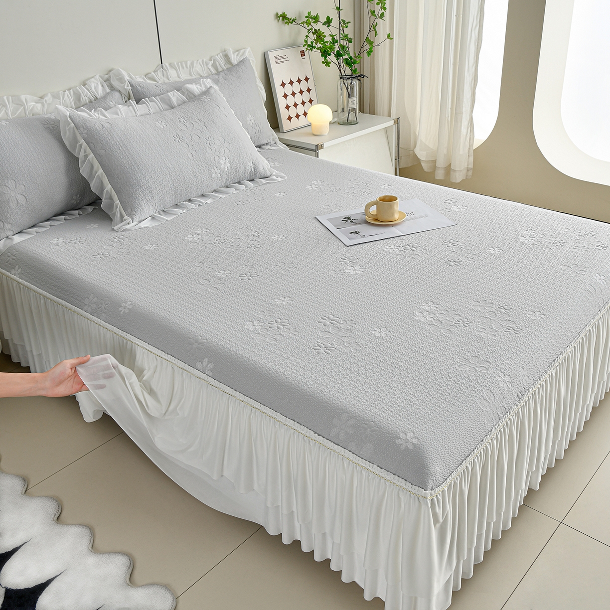 91家纺网 家纺一手货源 找家纺 畅畅家纺 2026春夏新款夏季3D立体冰豆豆凉席席子床裙三件套 香漫-灰