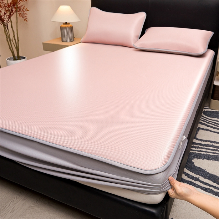 91家纺网 家纺一手货源 找家纺 女子家纺 2026新款碳光冰丝床笠款加厚三明治凉感凉席保护套夏季床罩席子凉席 千鸟格-床笠款-千禧粉